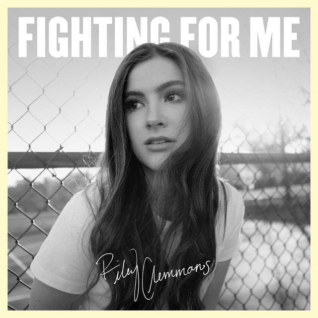 Canción Fighting For Me