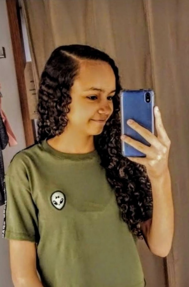 @emilly_amaro