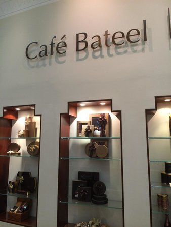 Places Café Bateel