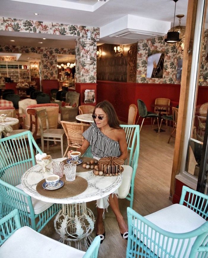 Restaurants Living in London