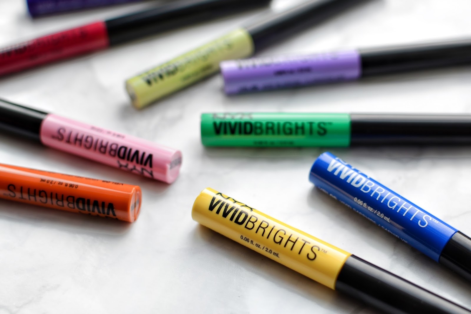 Product Vivid Brights Liner