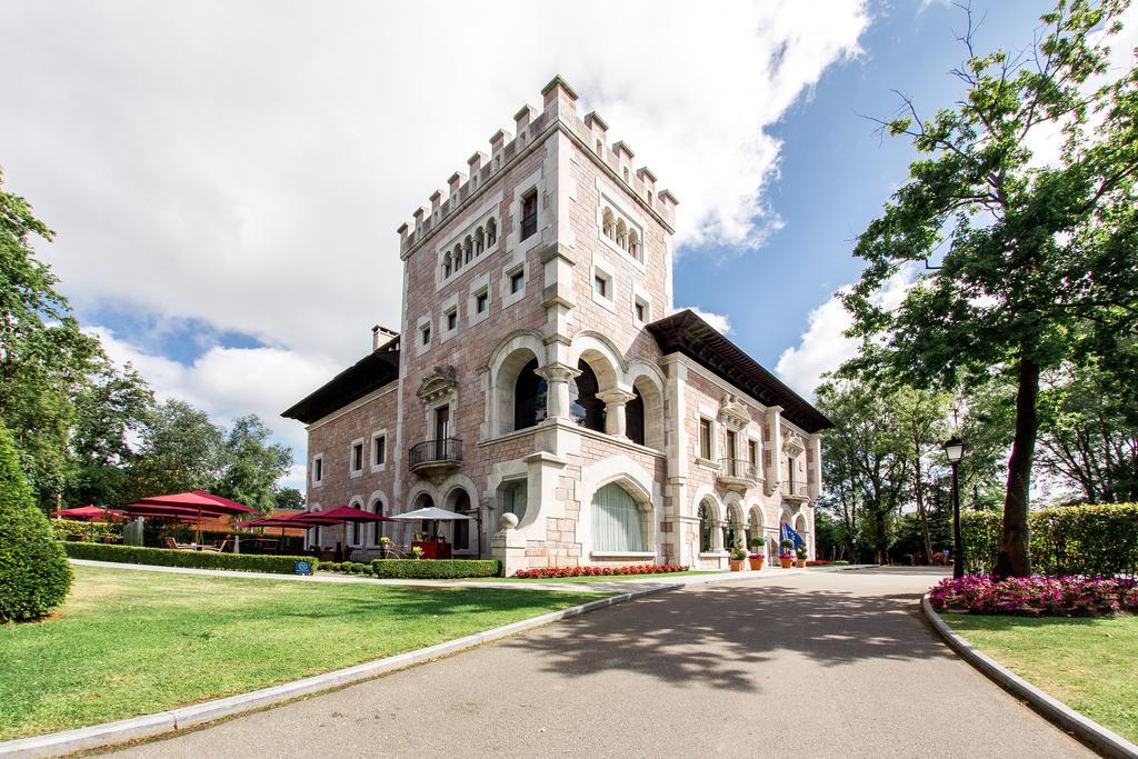 Place Hotel Castillo del Bosque La Zoreda