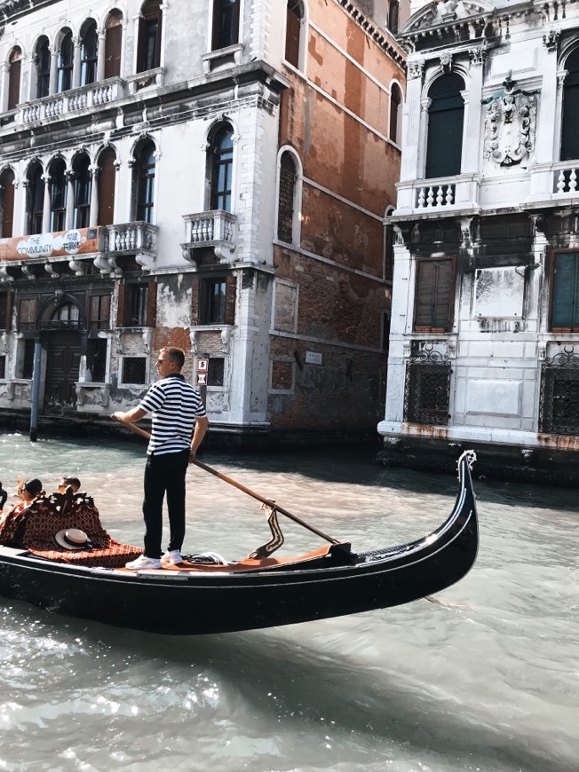 Place Gran Canal de Venecia