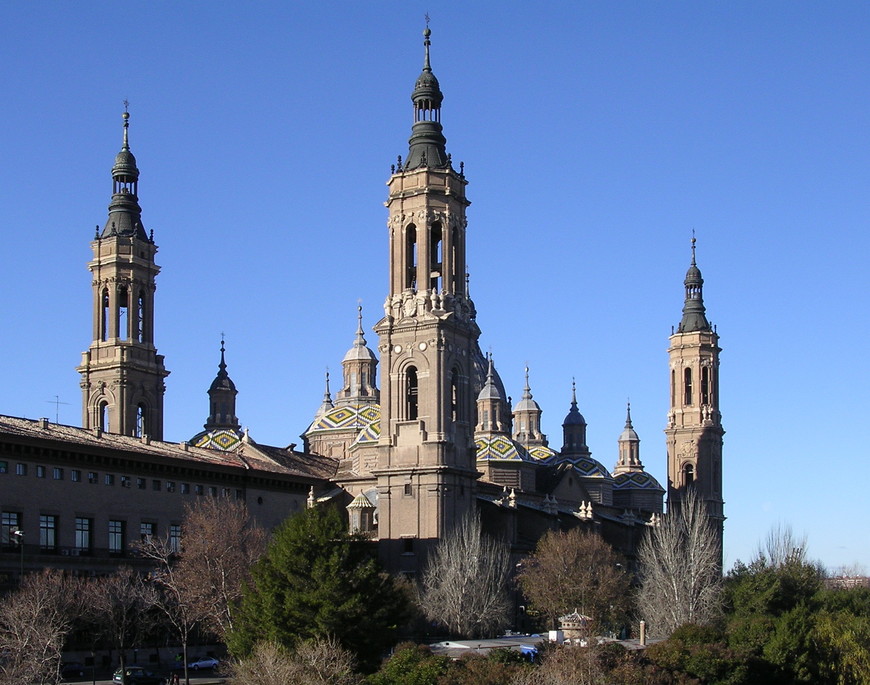 Place Basílica de Nuestra Señora del Pilar