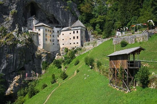 Lugar Predjama Castle