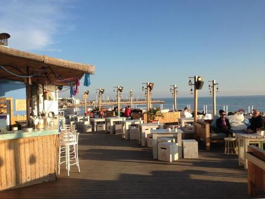 Vivero Beach Club Restaurant