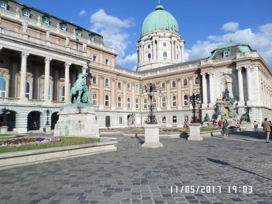 Restaurants Buda Castle