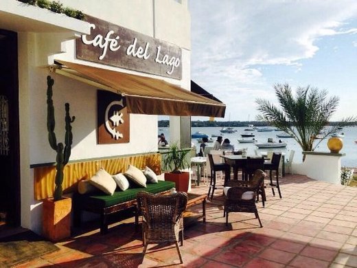 Cafe del Lago