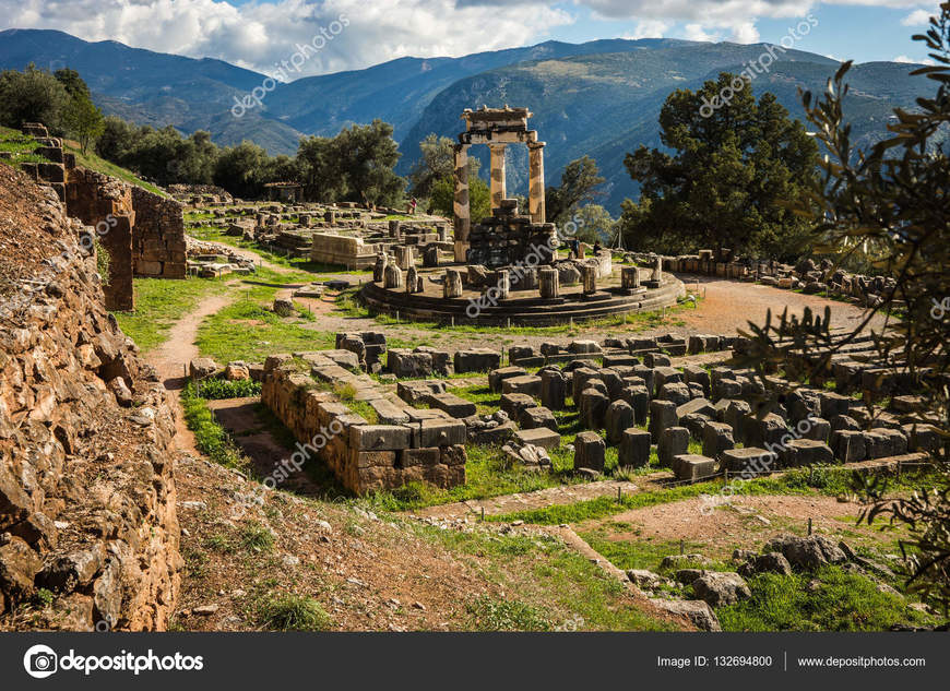 Place Templo de Apolo en Delfos