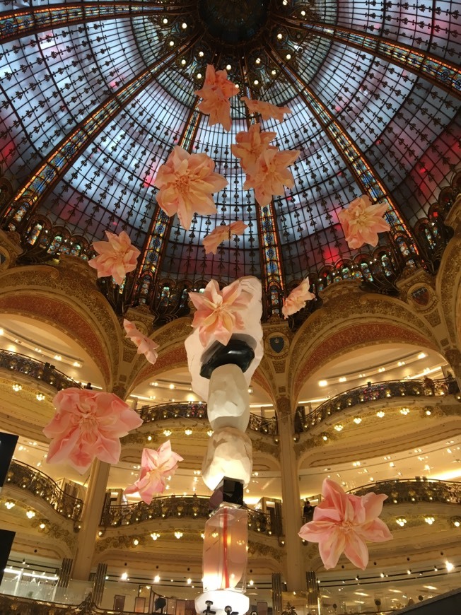 Lugar Galeries Lafayette Haussmann