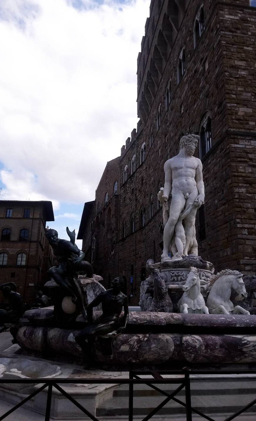 Place Fuente de Neptuno