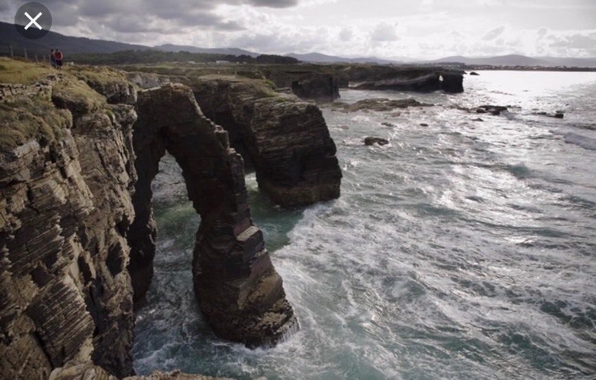 As Catedrais beach