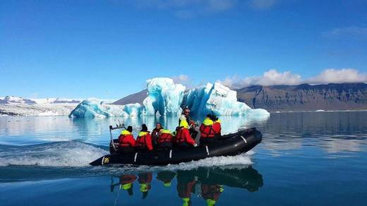 Ice Lagoon Zodiac Boat Tours