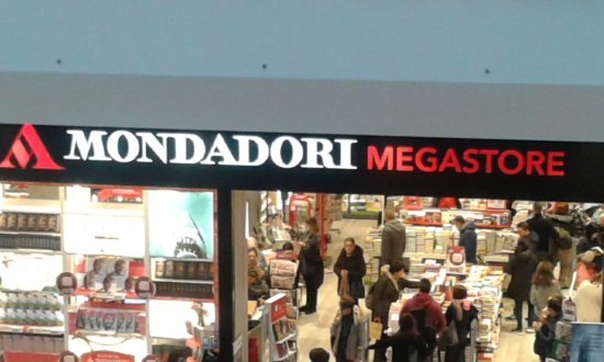 Lugar Mondadori Megastore