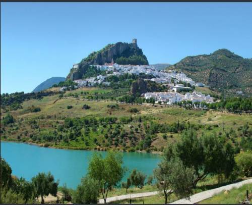 Places Zahara de la Sierra