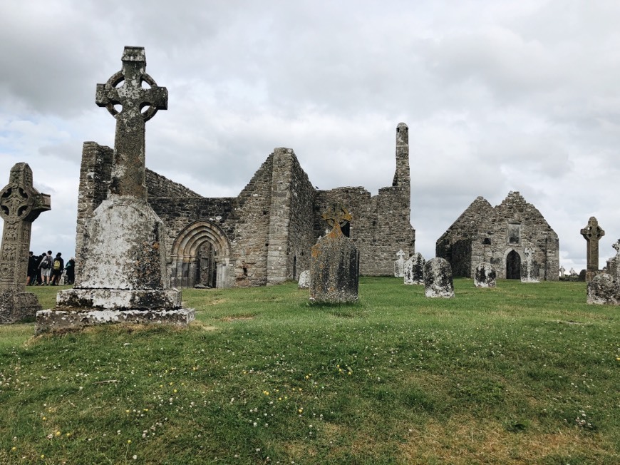 Lugares Clonmacnoise