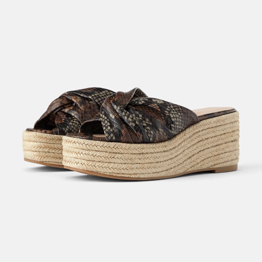 Social Plataforma serpiente Zara