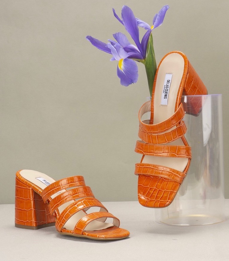 Social Monterrey Coral by De Las Cuevas Barcelona