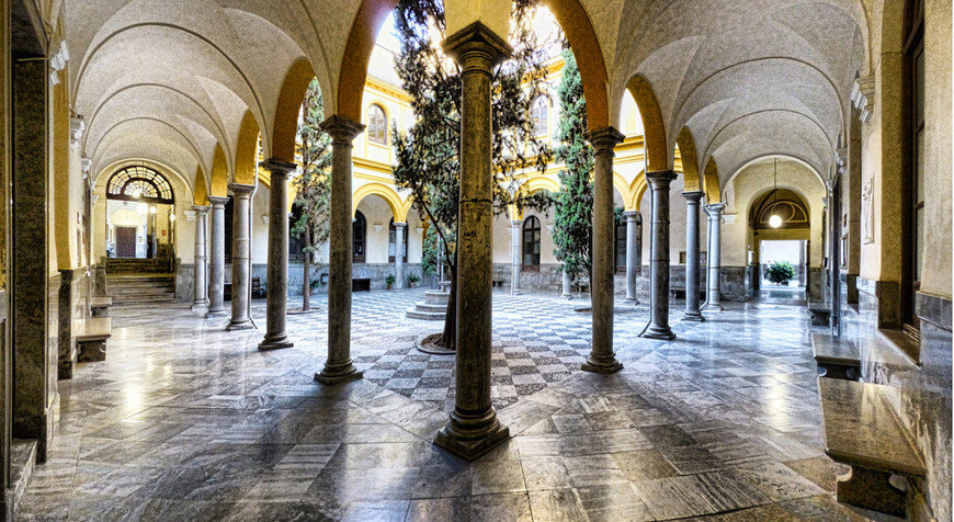 Lugar Facultad de Derecho