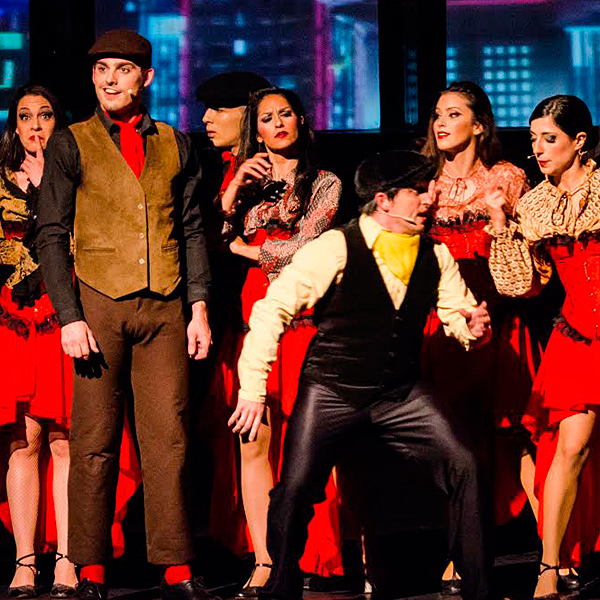 Moda Viva Broadway, el musical | Teatro Amaya | entradas.com - YouTube