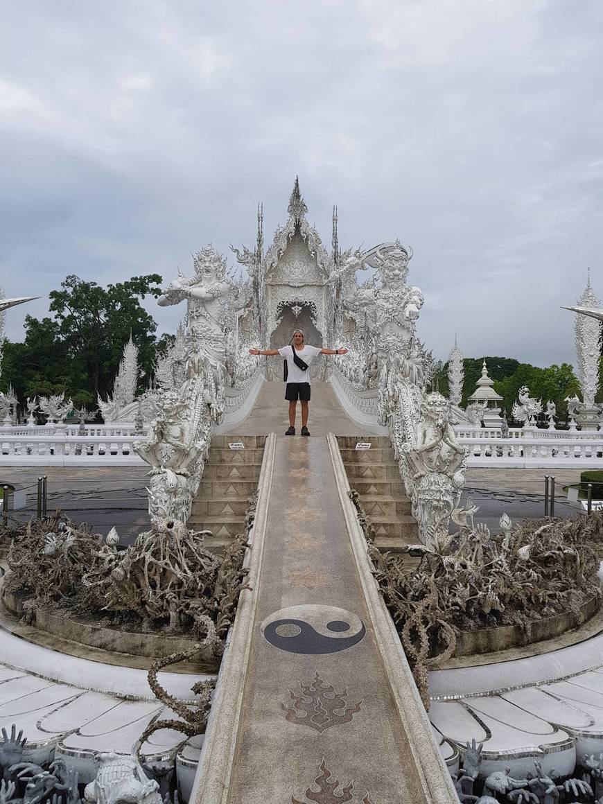 Place WAT RONG KHUN วัดร่องขุ่น