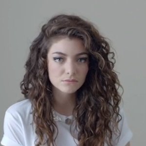 Music Lorde - Royals (US Version) - YouTube