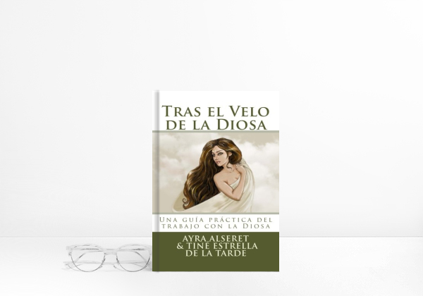 Tras el Velo de la Diosa