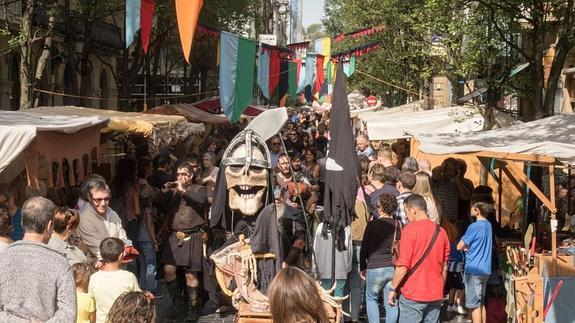 Moda gran feria mercado medieval