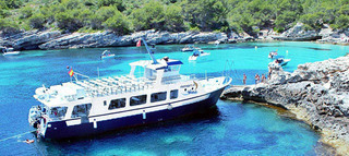 Barco por las Calas del Sur de Menorca