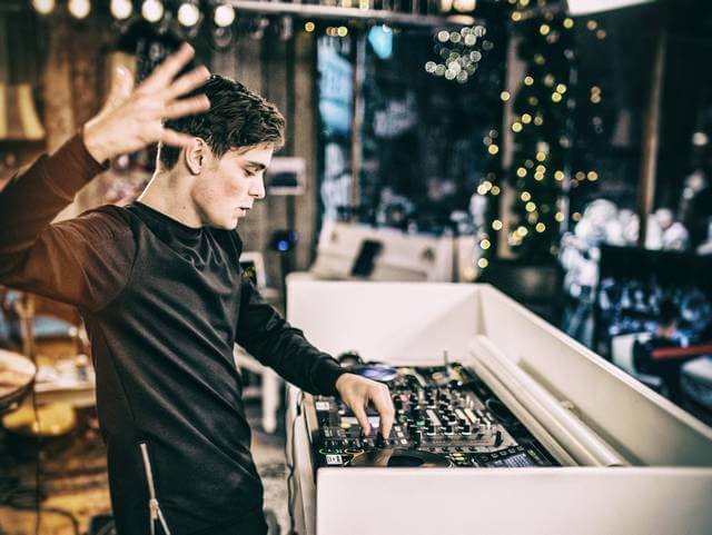 Fashion The Martin Garrix Show #180 by Martin Garrix | Mixcloud