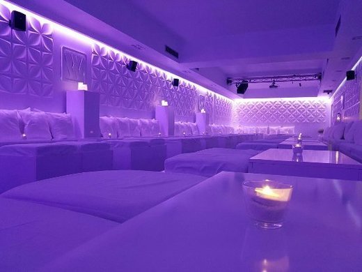 Place WHITE SHISHA LOUNGE