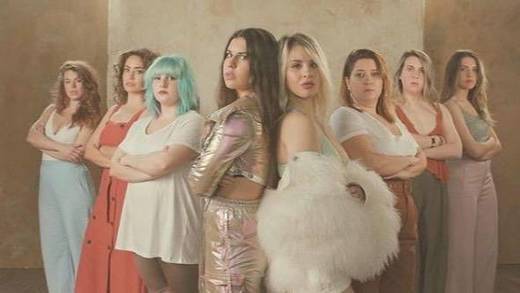 Social #LOQUEESNUESTRO - LUCIA GIL & NATALIA GIL - YouTube