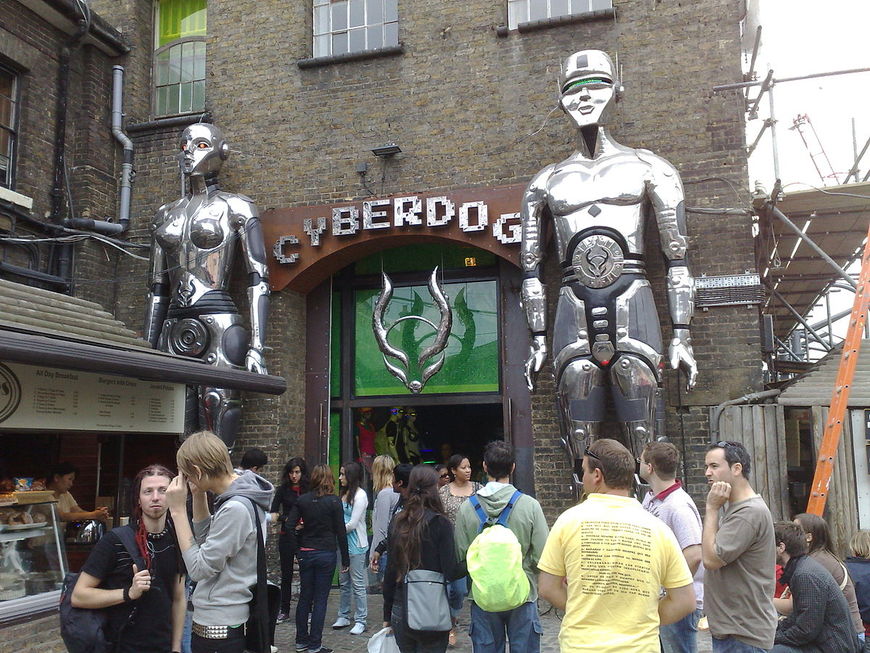 Restaurants Cyberdog