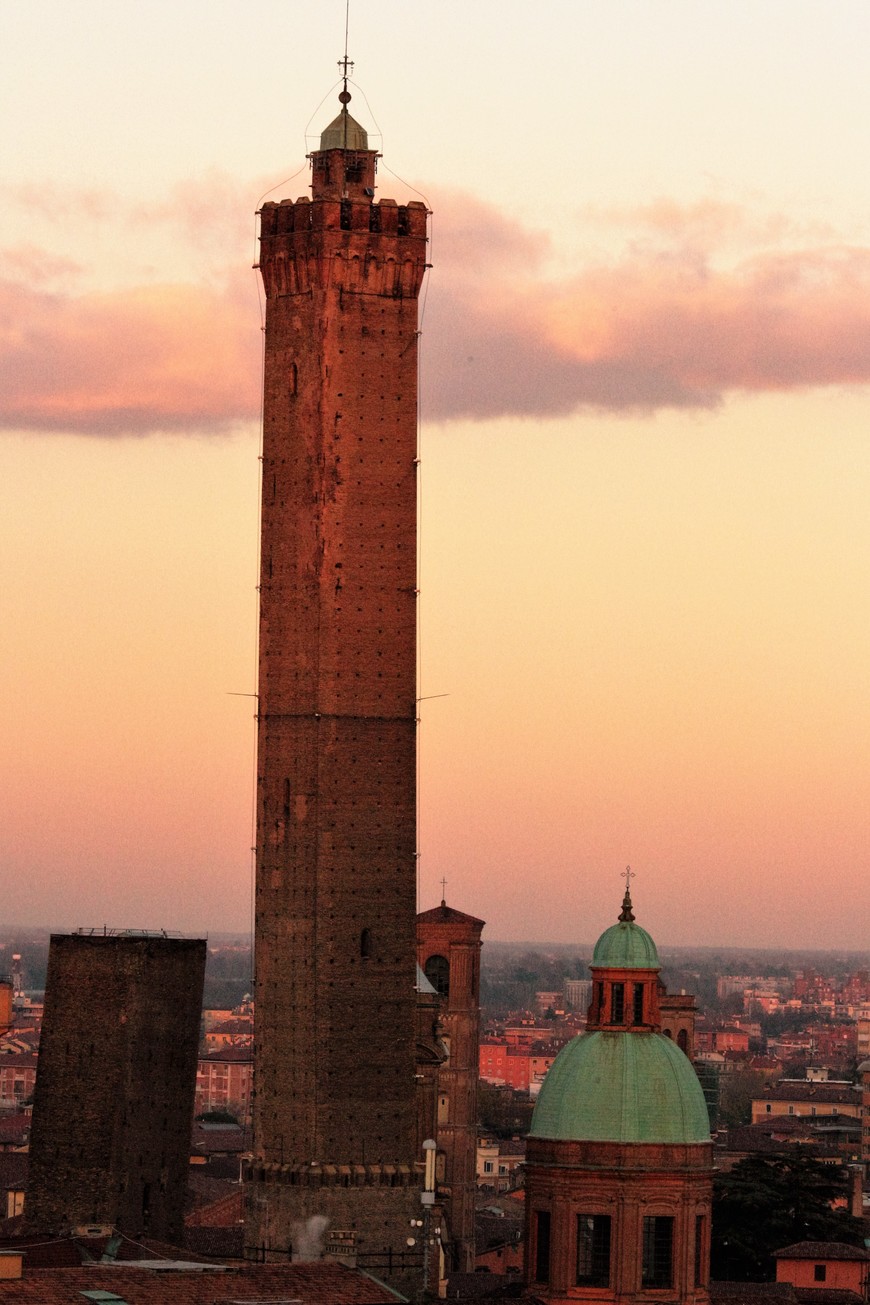 Lugar Torre degli Asinelli