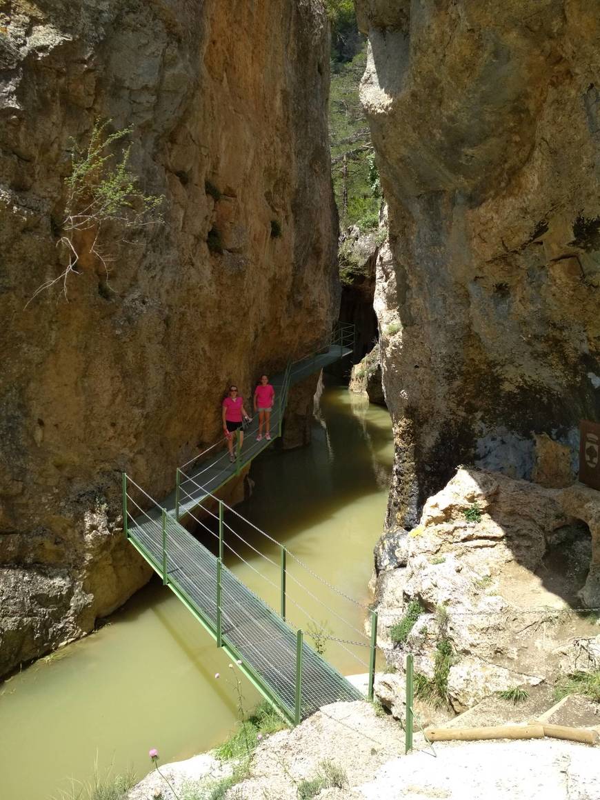 Place Barranco de la Hoz, río Blanco