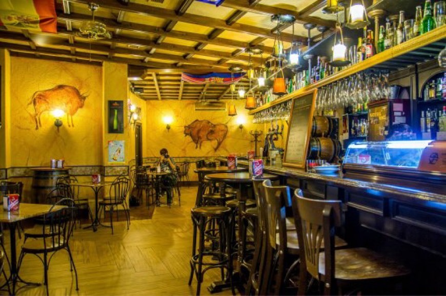 Restaurants Cervecería "La Cueva"