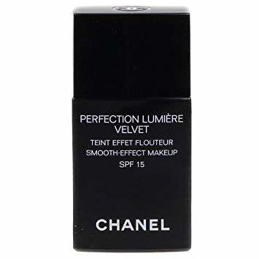 PERFECTION LUMIÈRE VELVET Smooth-Effect Makeup Broad ...
