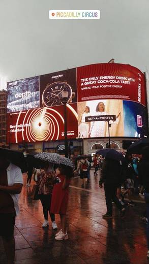 Piccadilly Circus