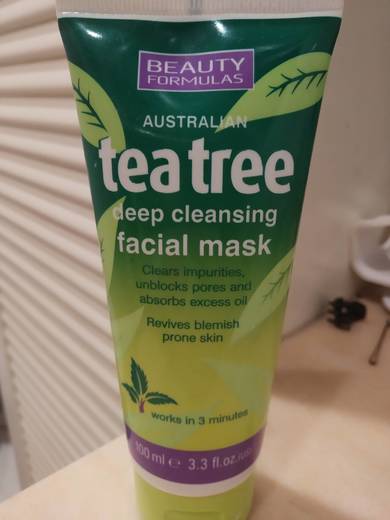 Tea tree facial mask