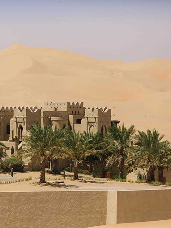 Lugares Qasr Al Sarab Desert Resort by Anantara