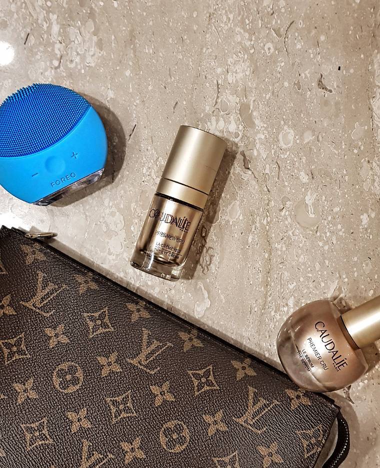 Social LUNA mini 2 de FOREO es el limpiador facial con modo anti-edad.