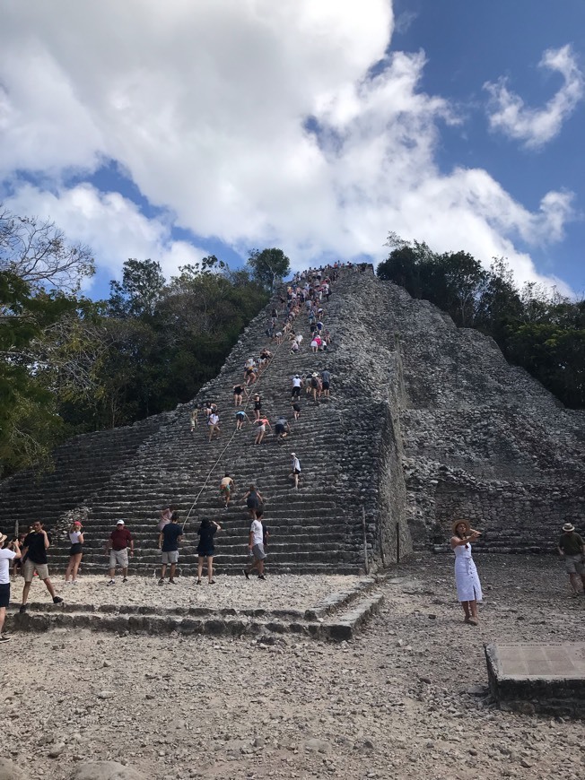 Lugar Cobá