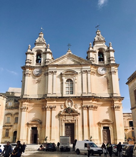 Catedral De San Pablo En Mdina