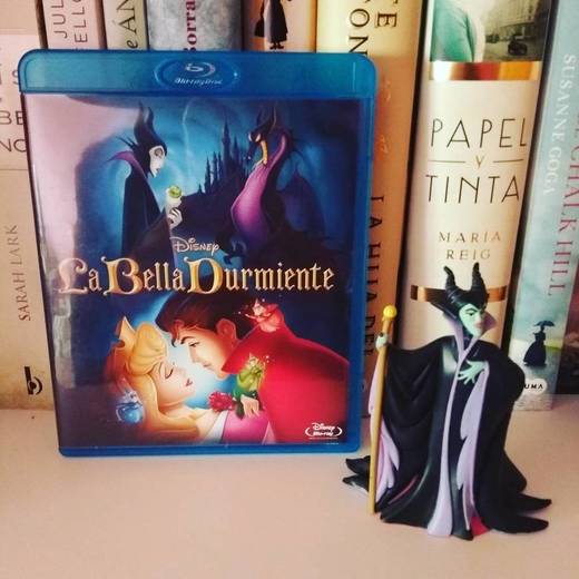 La Bella Durmiente [Blu-ray]: Amazon.es: Personajes animados ...