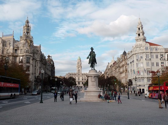 Place Liberdade Square