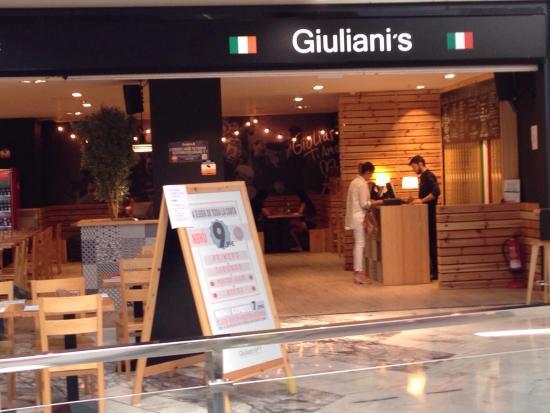 Restaurants Giuliani's C.C Salera