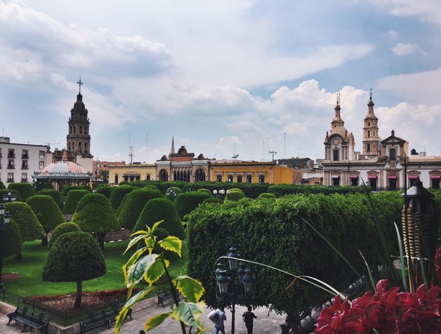 Place León