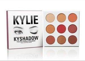 Social “The Burgundy Palette' de Kylie Jenner Kyshadow
