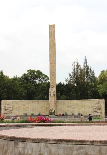 Place Monumento a la Madre