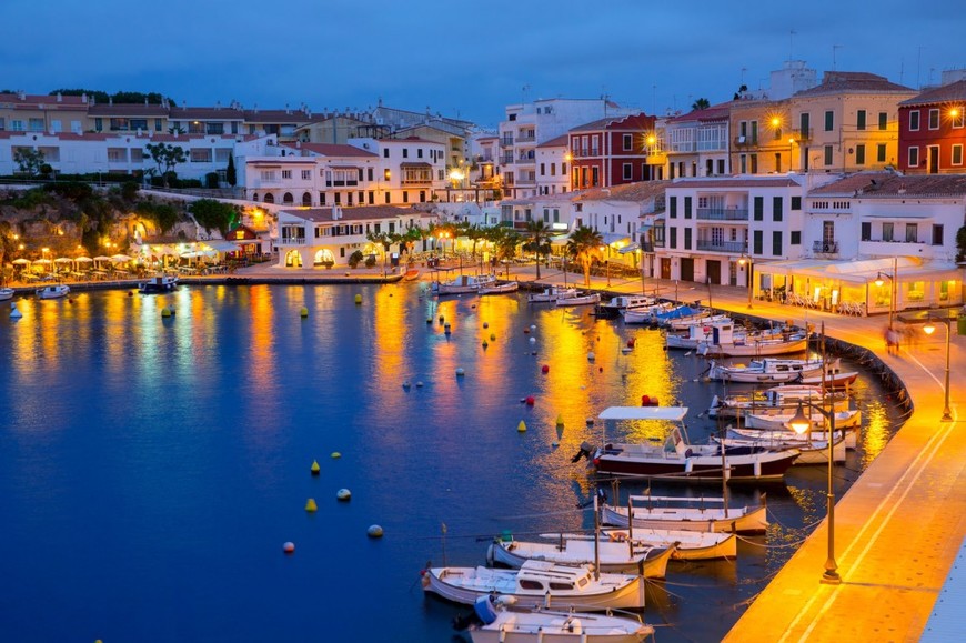 Place Carrer Cales Fonts